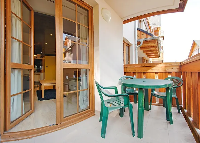 Lesny Dom, Sun & Snow